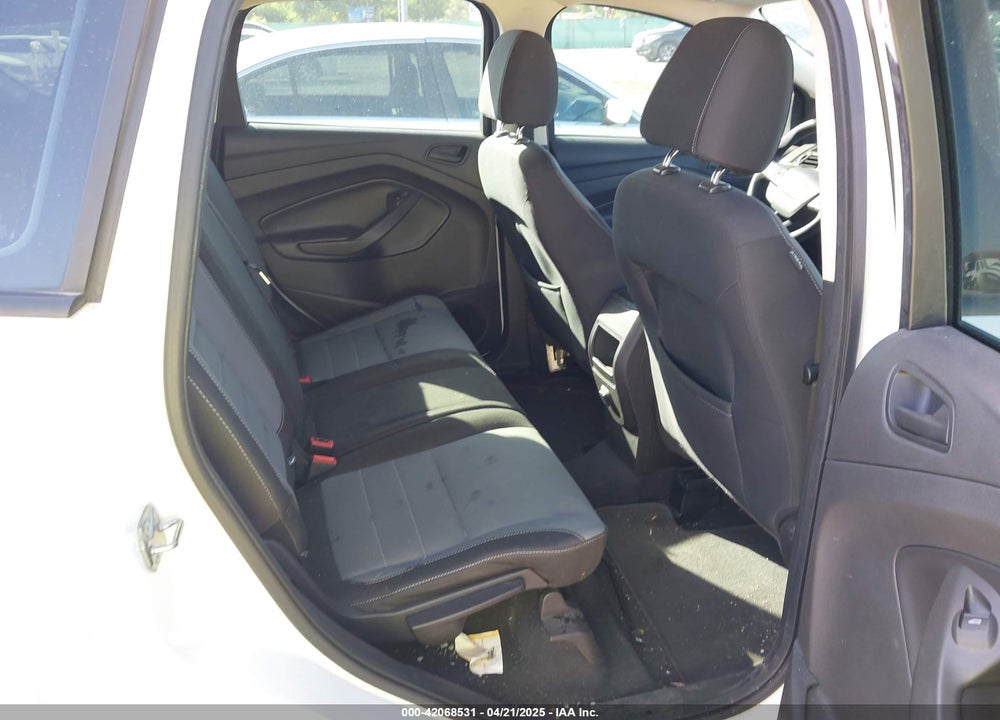 2017 FORD ESCAPE S VIN: 1FMCU0F7XHUC10112