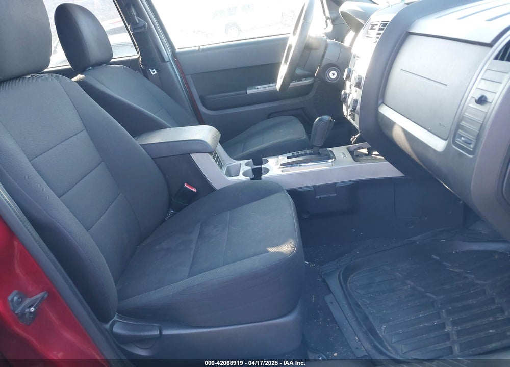 2010 FORD ESCAPE VIN: 1FMCU9DG9AKA87993