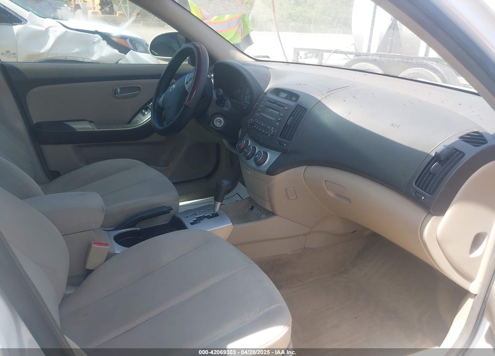 2008 HYUNDAI ELANTRA VIN: KMHDU46DX8U314052