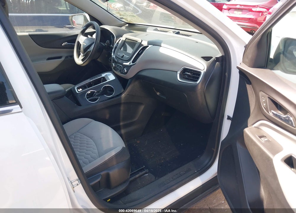 2019 CHEVROLET EQUINOX VIN: 2GNAXKEV3K6305445