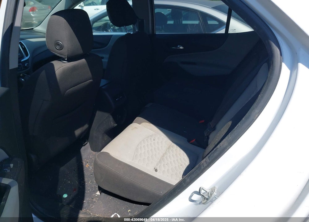 2019 CHEVROLET EQUINOX VIN: 2GNAXKEV3K6305445