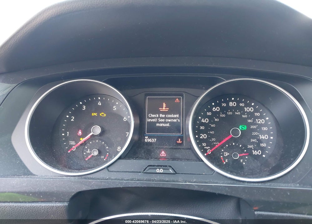 2019 VOLKSWAGEN TIGUAN VIN: 3VV0B7AX0KM119702