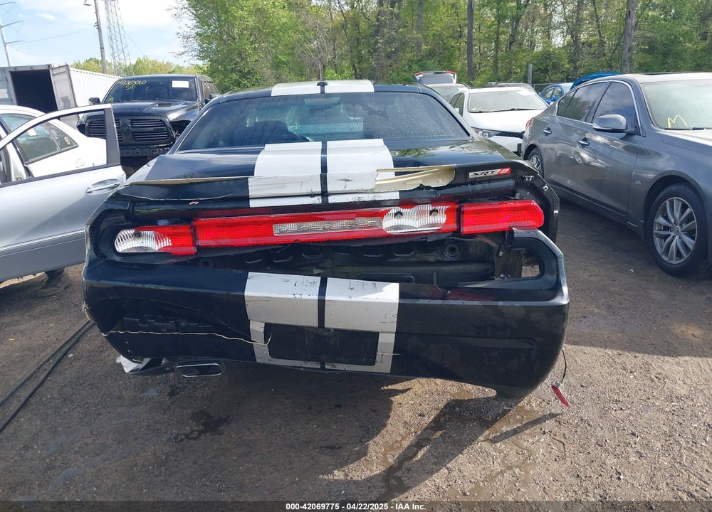2011 DODGE CHALLENGER VIN: 2B3CJ7DJ8BH597193