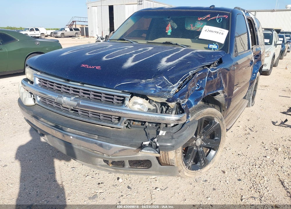 2002 CHEVROLET TAHOE LT VIN: 1GNEC13Z82R272668