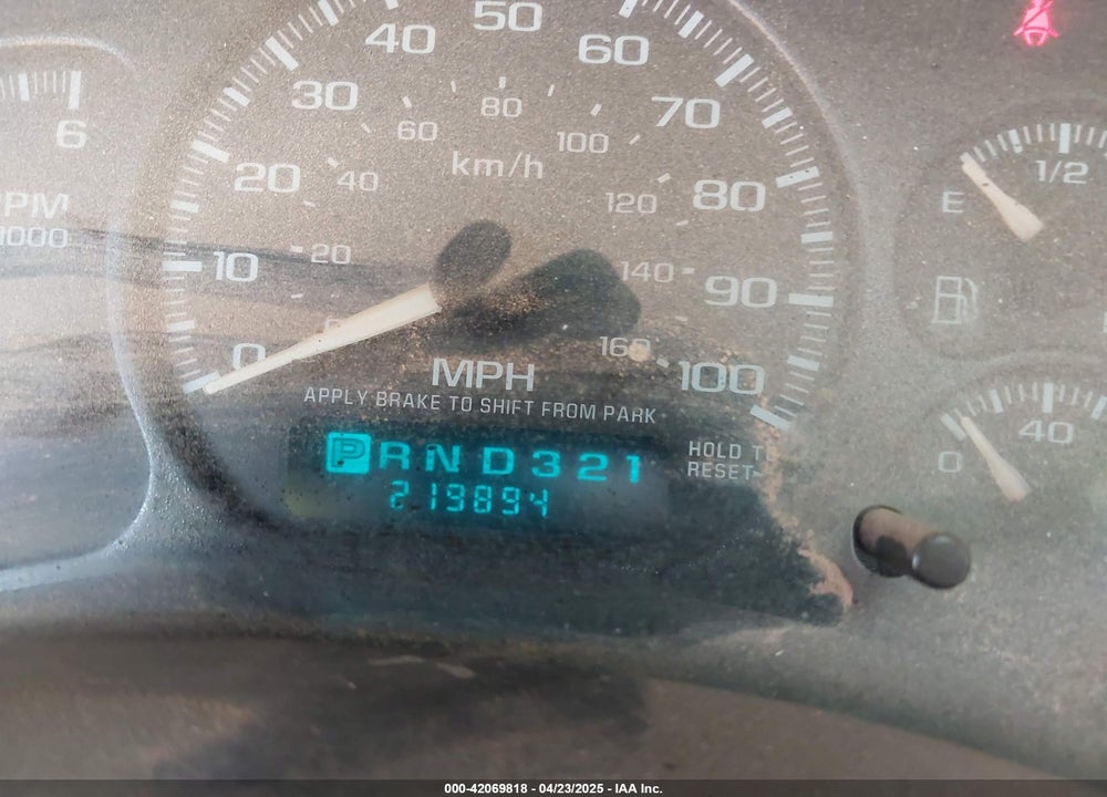 2002 CHEVROLET TAHOE LT VIN: 1GNEC13Z82R272668