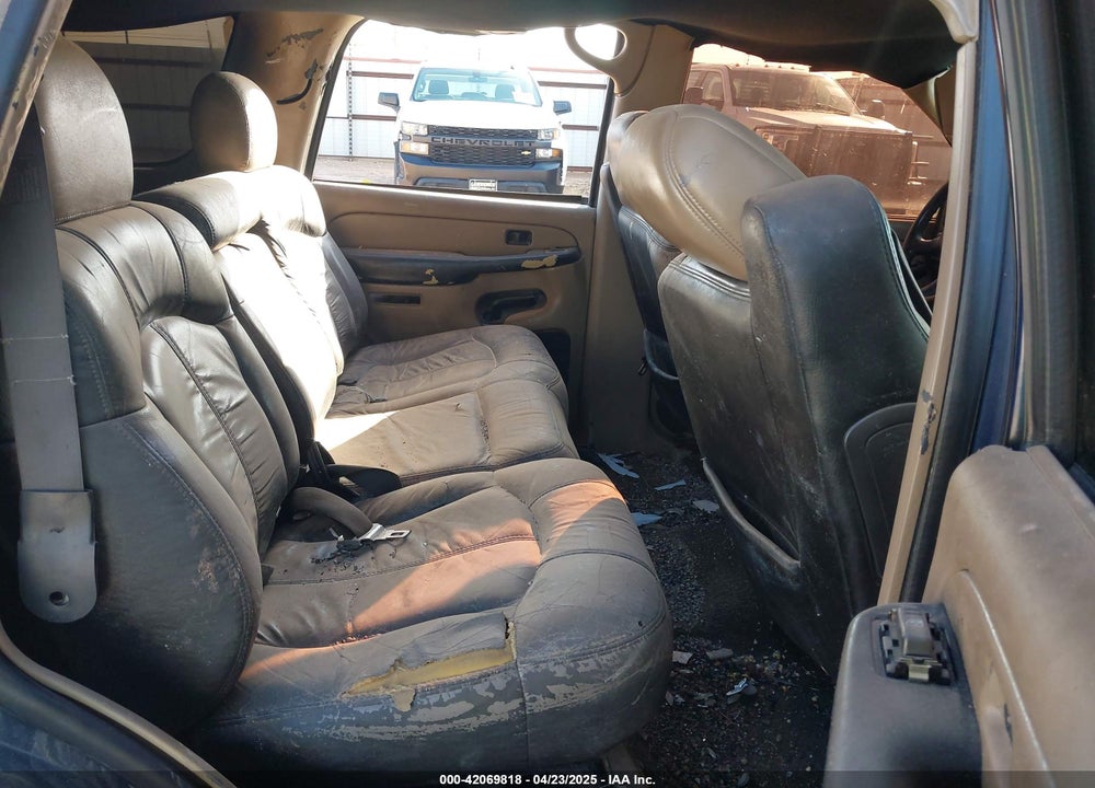 2002 CHEVROLET TAHOE LT VIN: 1GNEC13Z82R272668