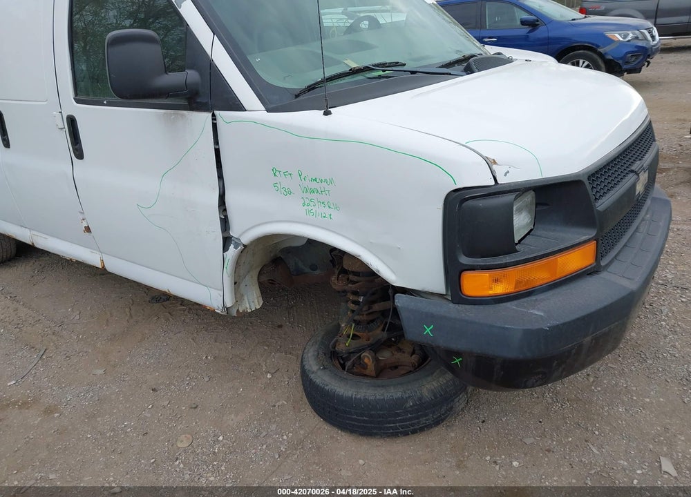 2004 CHEVROLET EXPRESS VIN: 1GCFG15XX41232932
