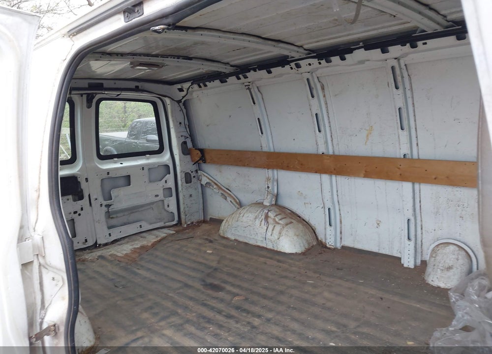 2004 CHEVROLET EXPRESS VIN: 1GCFG15XX41232932