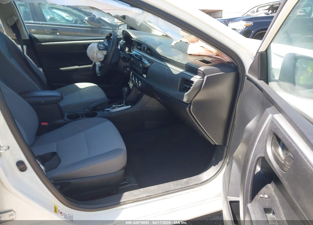 2015 TOYOTA COROLLA VIN: 2T1BURHE0FC270457