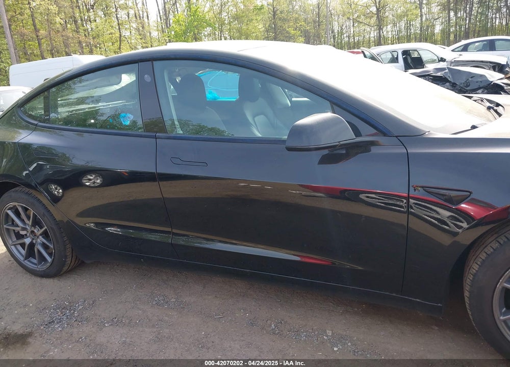 2022 TESLA MODEL 3 VIN: 5YJ3E1EA5NF102196