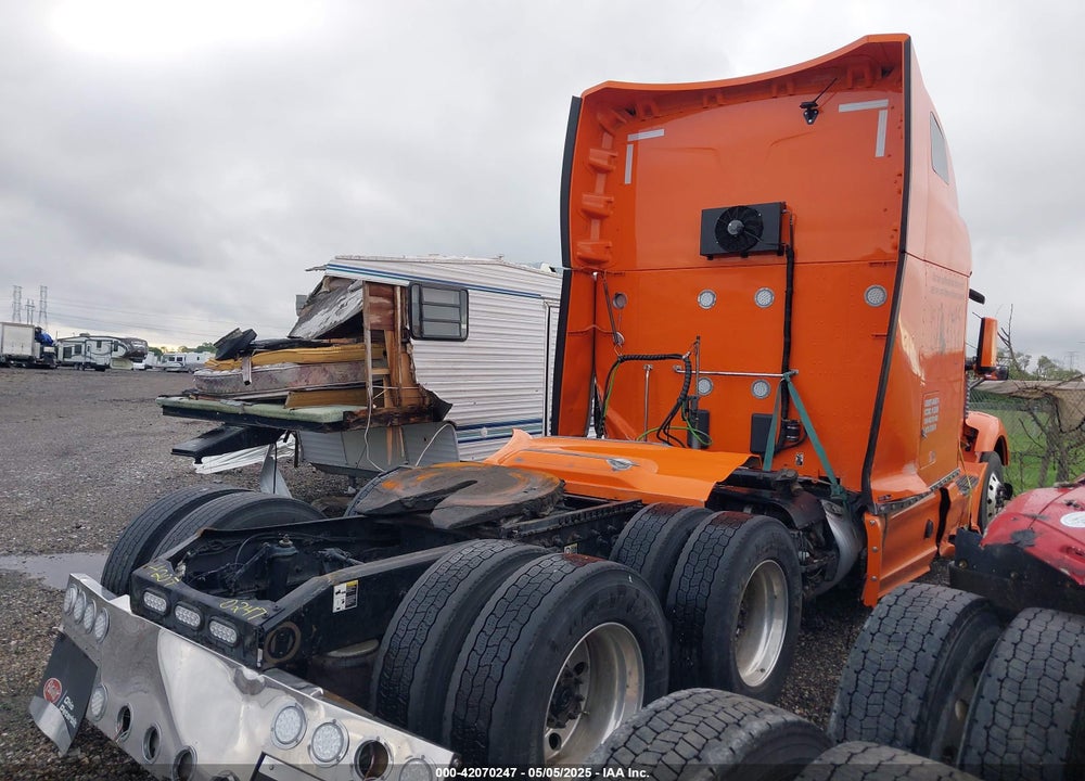 2022 PETERBILT 579 VIN: 1XPBD49X7ND781408
