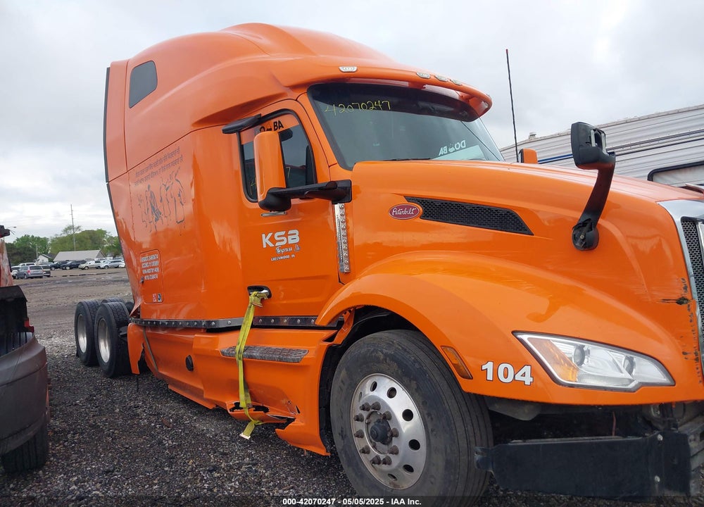 2022 PETERBILT 579 VIN: 1XPBD49X7ND781408