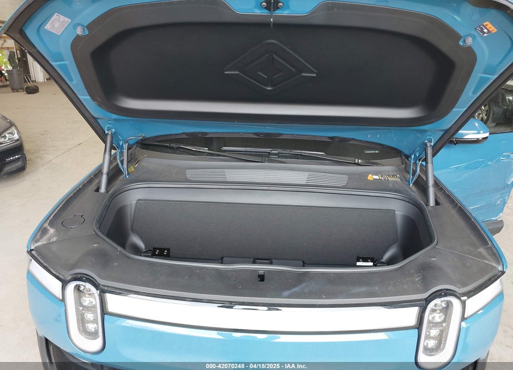 2023 RIVIAN R1T ADVENTURE/ADVENTURE DUAL MOTOR LARGE PACK/ADVENTURE DUAL MOTOR MAX PACK VIN: 7FCTGBAA4PN028189