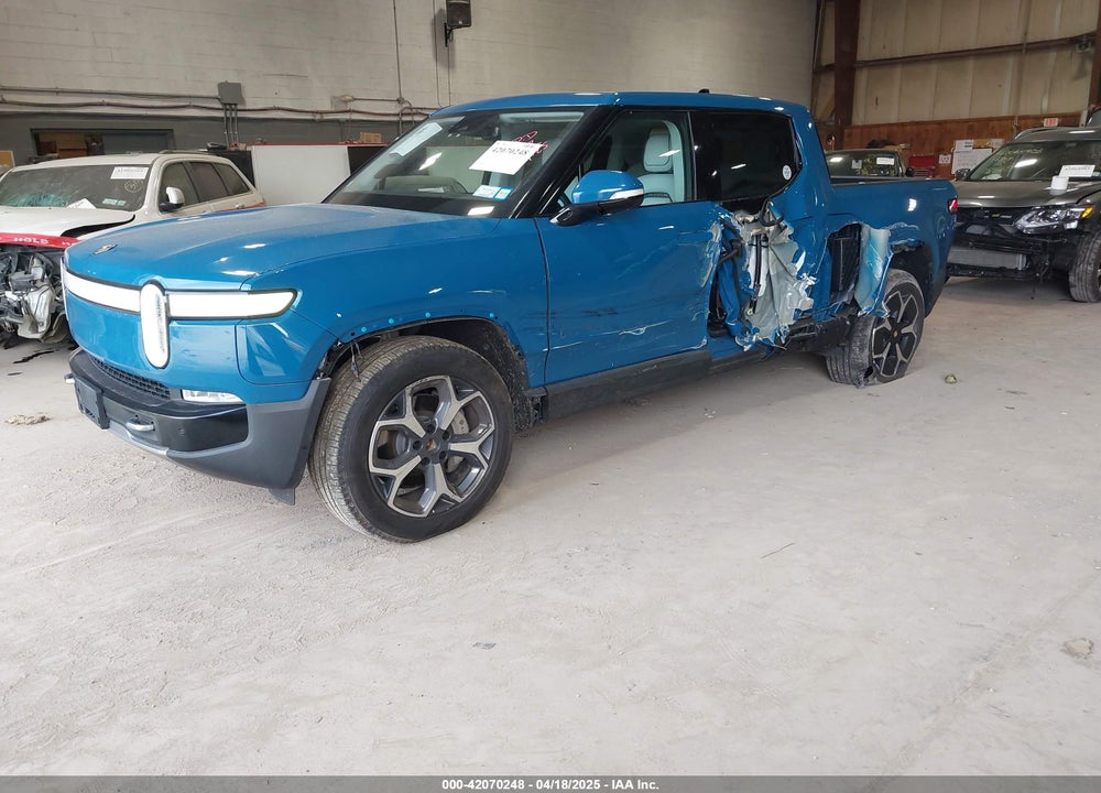 2023 RIVIAN R1T ADVENTURE/ADVENTURE DUAL MOTOR LARGE PACK/ADVENTURE DUAL MOTOR MAX PACK VIN: 7FCTGBAA4PN028189