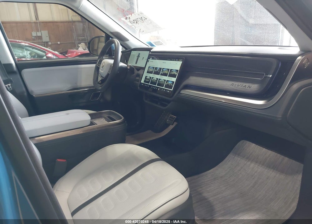 2023 RIVIAN R1T ADVENTURE/ADVENTURE DUAL MOTOR LARGE PACK/ADVENTURE DUAL MOTOR MAX PACK VIN: 7FCTGBAA4PN028189
