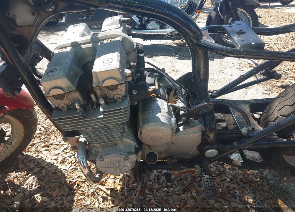 1992 HONDA CB750 VIN: JH2RC3803NM103893