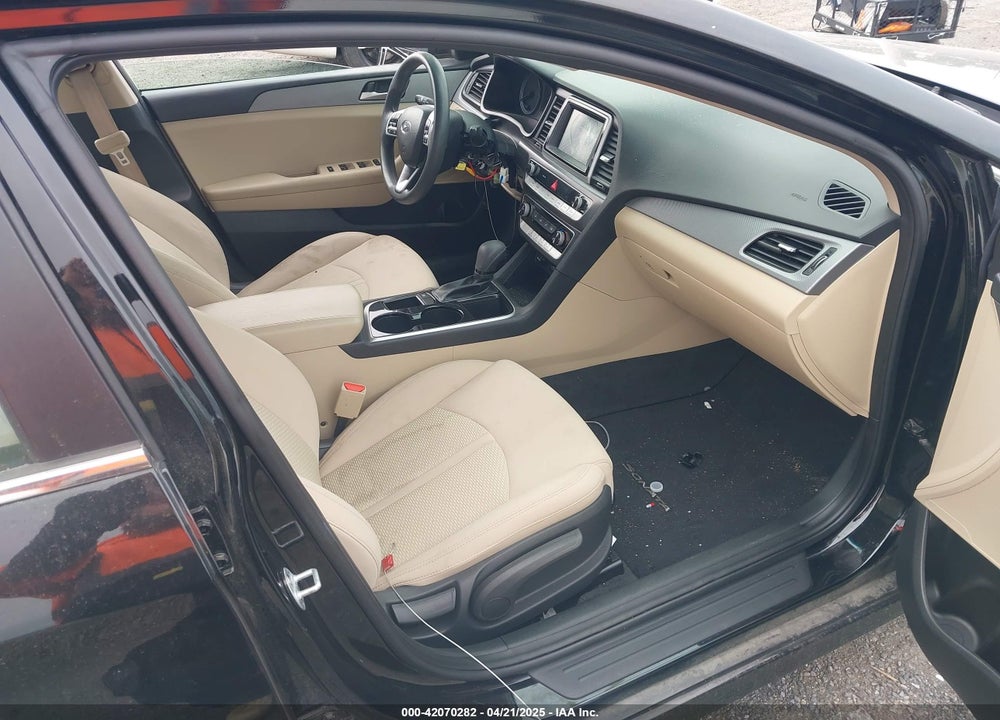 2019 HYUNDAI SONATA VIN: 5NPE24AF6KH734061