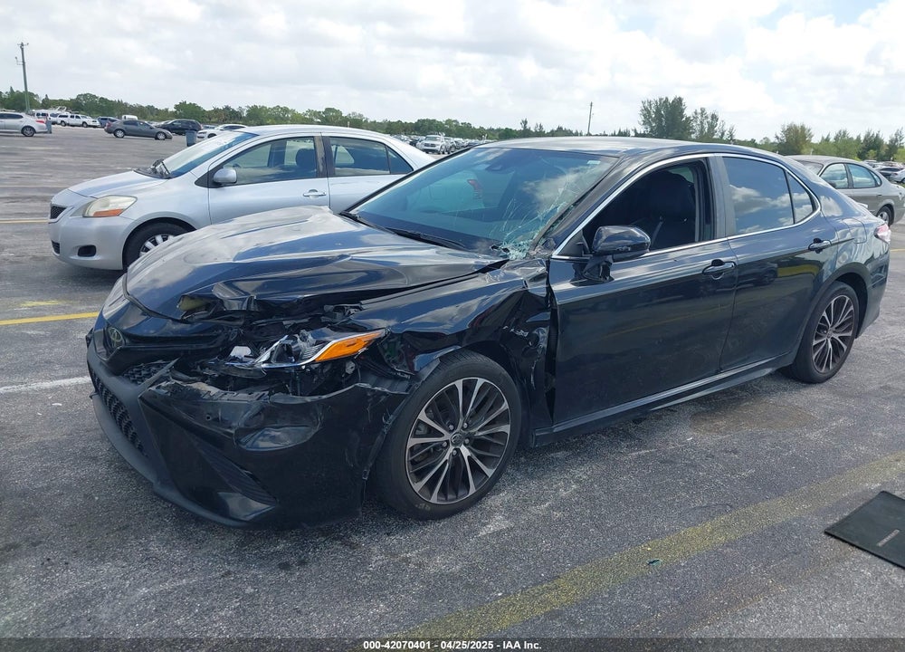 2020 TOYOTA CAMRY SE VIN: 4T1G11AK8LU980068