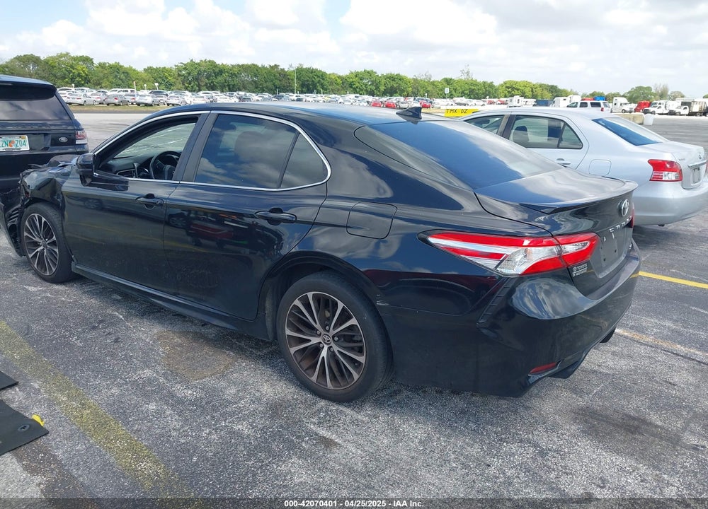 2020 TOYOTA CAMRY SE VIN: 4T1G11AK8LU980068