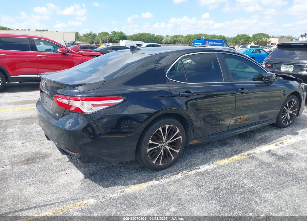 2020 TOYOTA CAMRY SE VIN: 4T1G11AK8LU980068