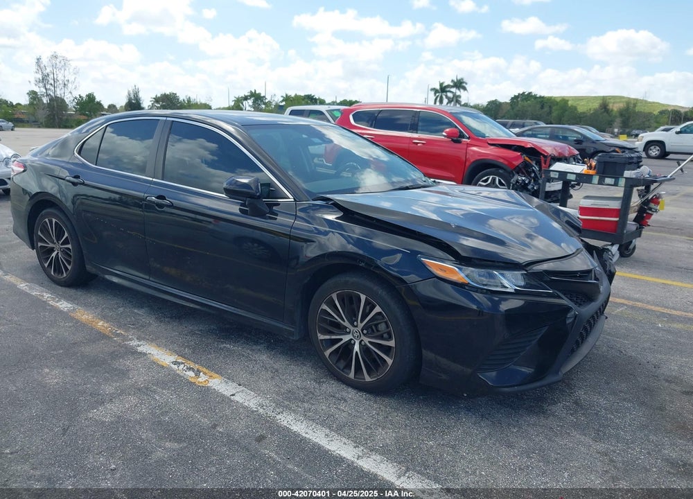2020 TOYOTA CAMRY SE VIN: 4T1G11AK8LU980068