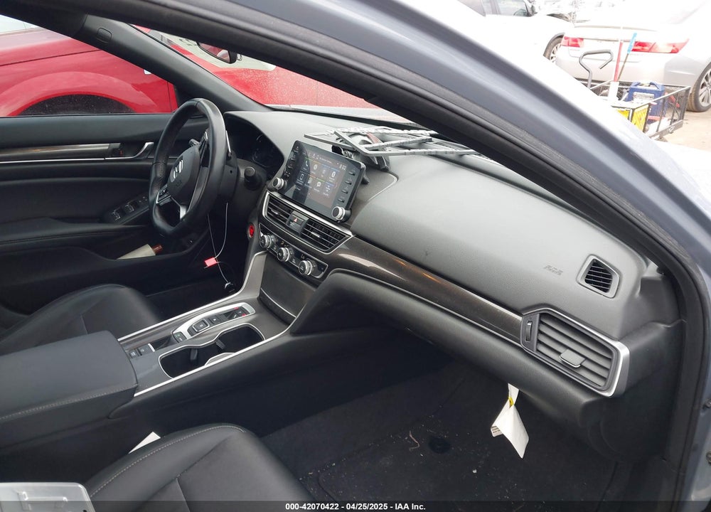 2022 HONDA ACCORD VIN: 1HGCV2F32NA006915