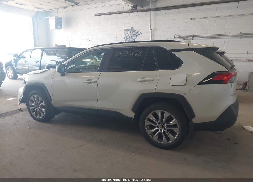 2021 TOYOTA RAV4 VIN: 2T3A1RFVXMW144889