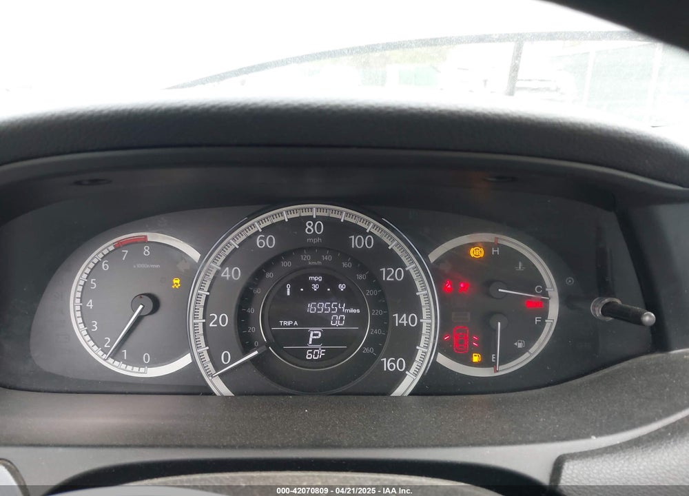 2015 HONDA ACCORD VIN: 1HGCR2F35FA246305