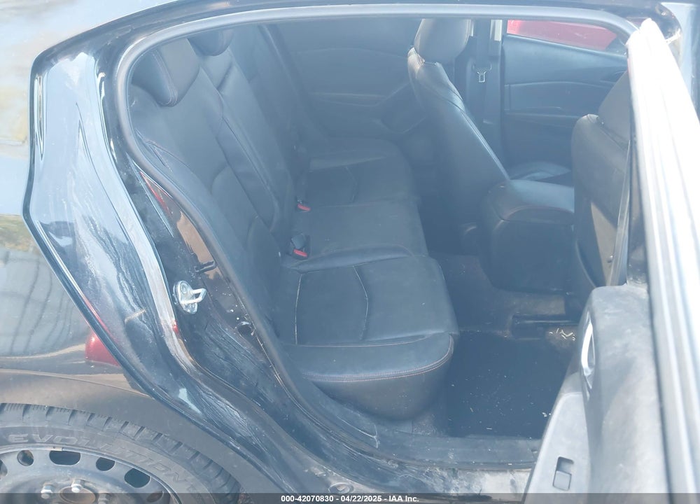 2014 MAZDA 3 S TOURING VIN: JM1BM1V36E1202848
