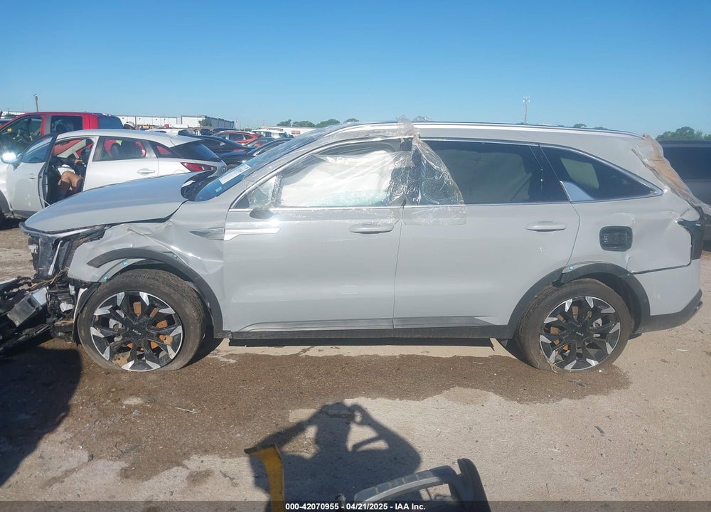 2025 KIA SORENTO SX VIN: 5XYRK4JF6SG327382
