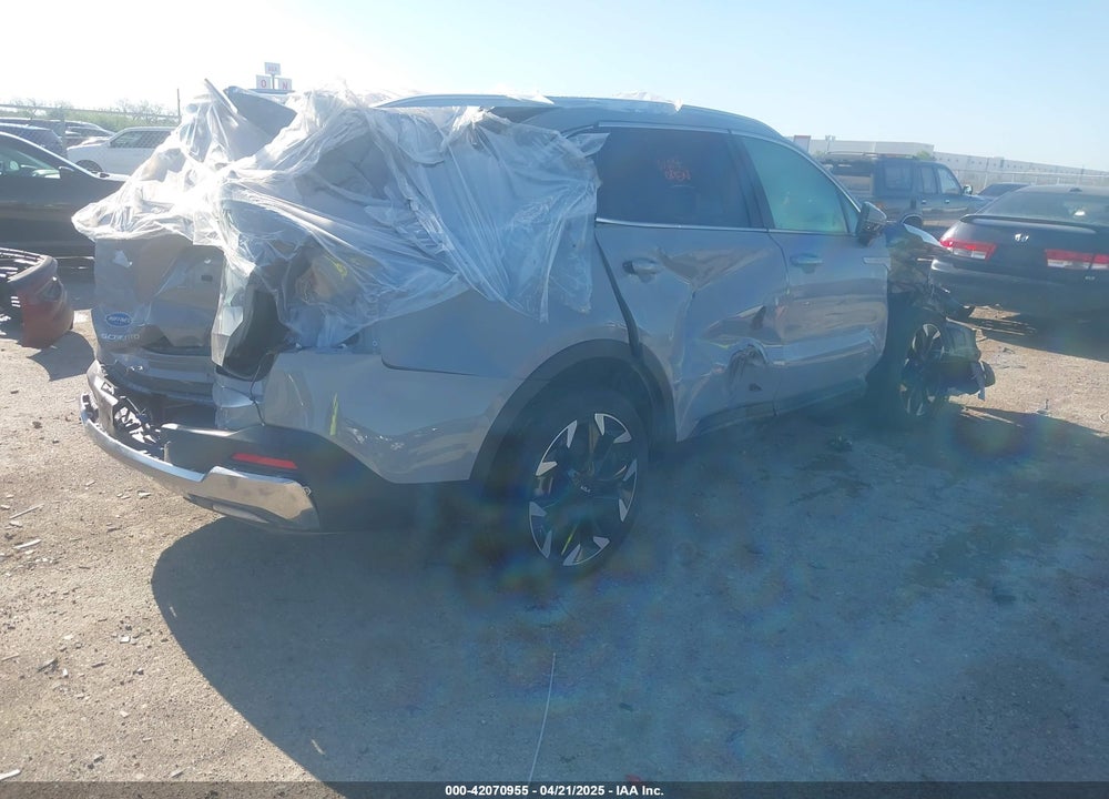 2025 KIA SORENTO SX VIN: 5XYRK4JF6SG327382