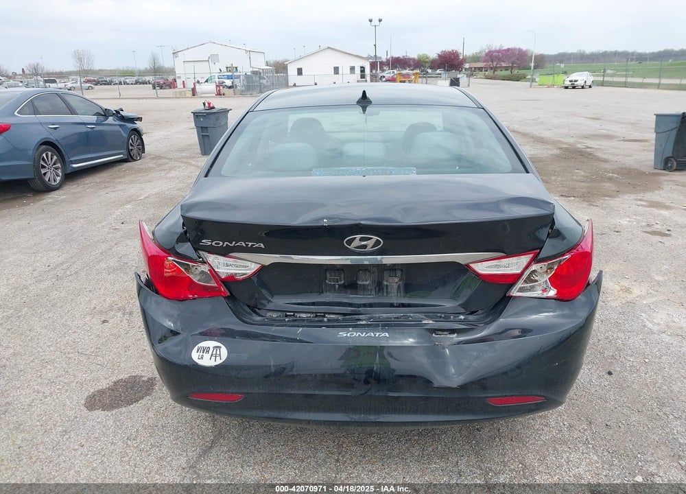 2013 HYUNDAI SONATA VIN: 5NPEB4AC0DH795608