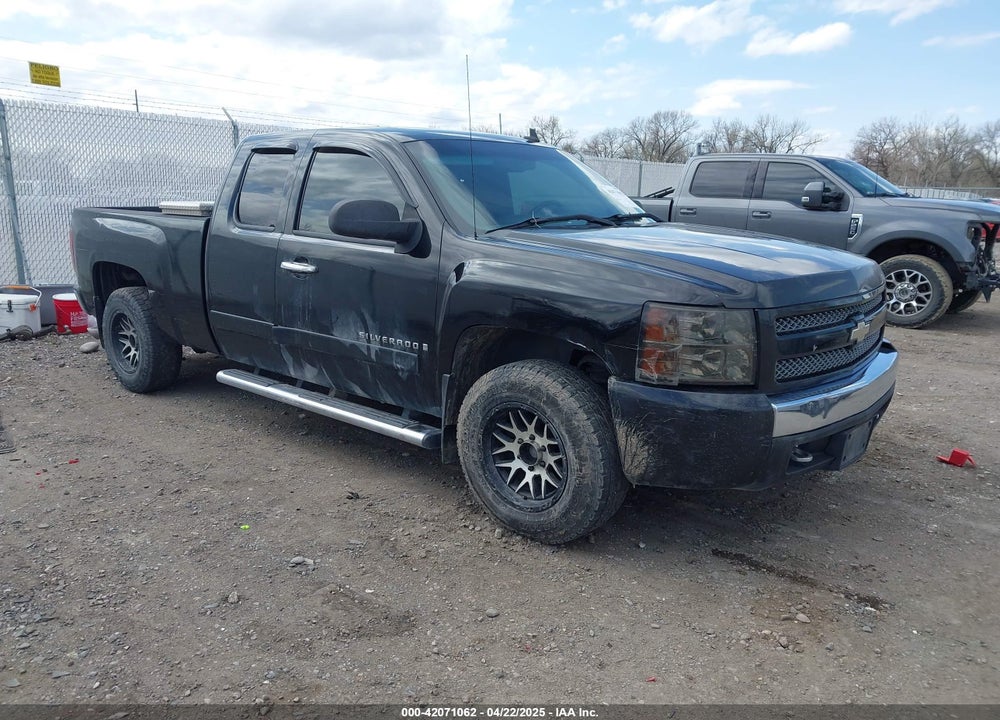 2007 CHEVROLET SILVERADO 1500 LT1 VIN: 2GCEK19C271610287