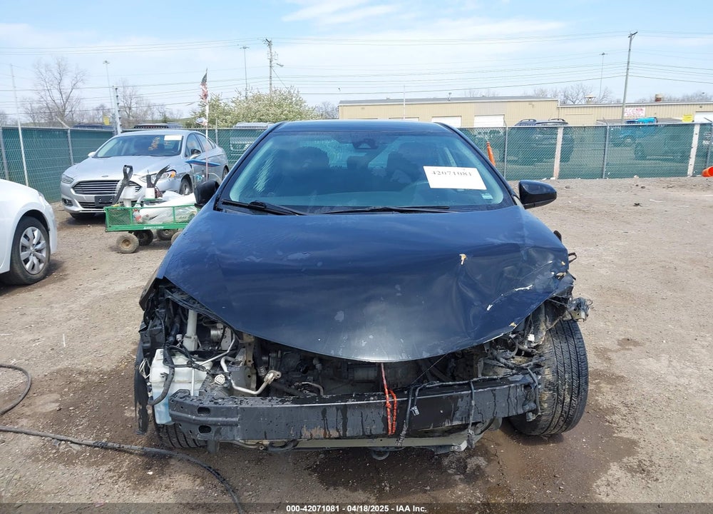 2018 TOYOTA COROLLA VIN: 5YFBURHE3JP755801