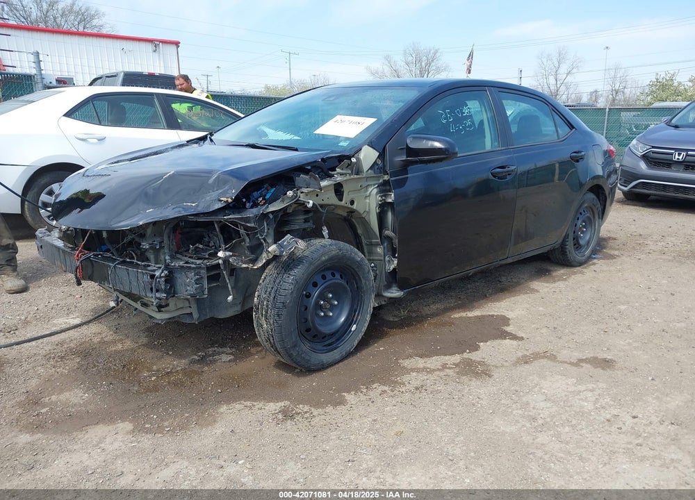 2018 TOYOTA COROLLA VIN: 5YFBURHE3JP755801