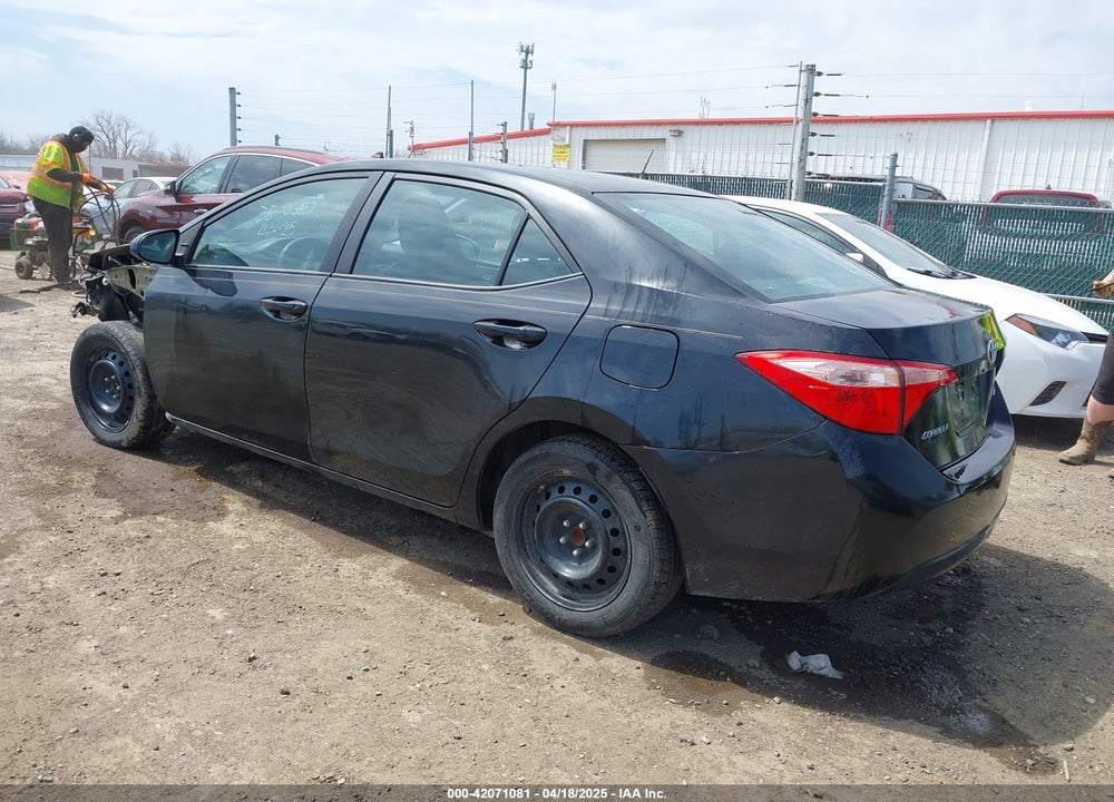 2018 TOYOTA COROLLA VIN: 5YFBURHE3JP755801