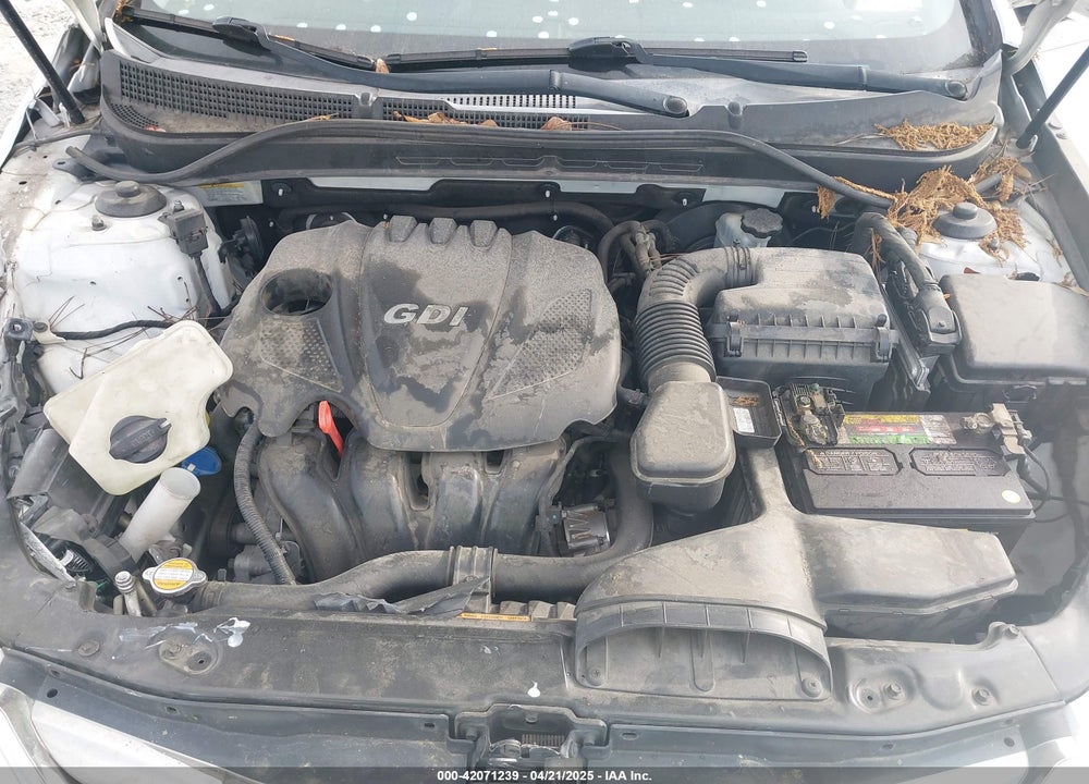 2011 HYUNDAI SONATA VIN: 5NPEC4AC1BH037500