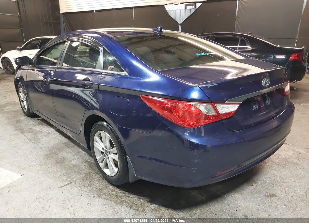2013 HYUNDAI SONATA GLS VIN: 5NPEB4AC3DH557543