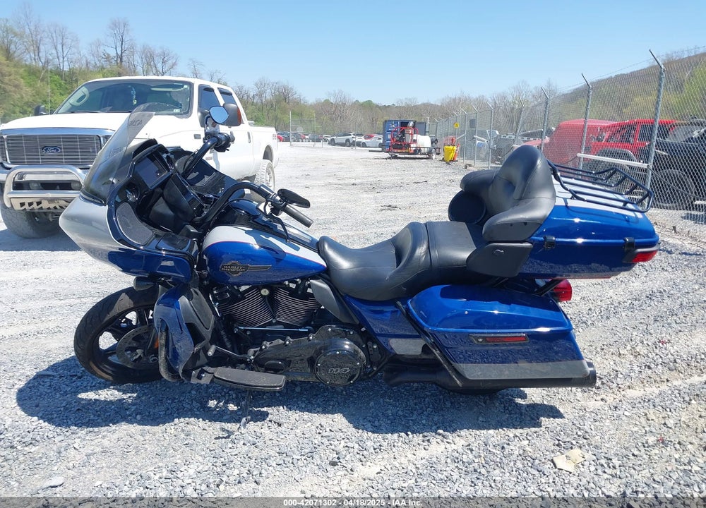 2023 HARLEY-DAVIDSON FLTRK VIN: 1HD1KZF19PB621947