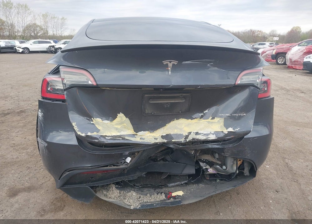 2020 TESLA MODEL Y VIN: 5YJYGDEF8LF046961
