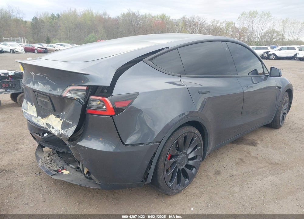 2020 TESLA MODEL Y VIN: 5YJYGDEF8LF046961