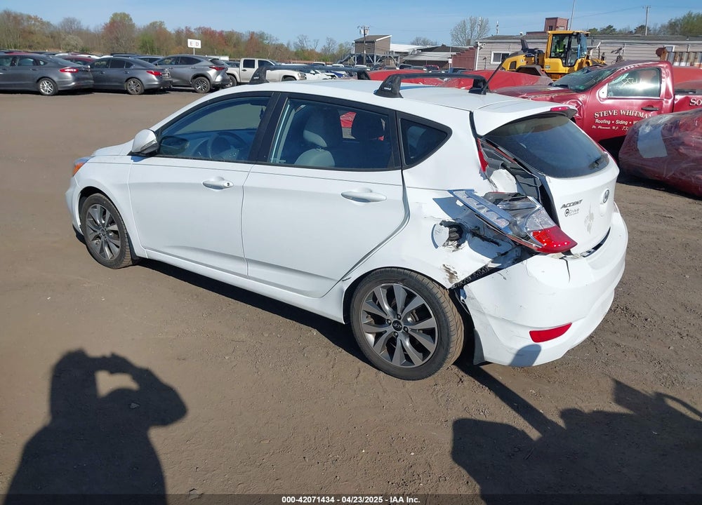 2017 HYUNDAI ACCENT VIN: KMHCU5AE4HU336243