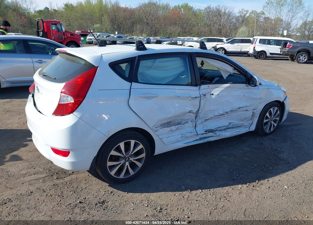 2017 HYUNDAI ACCENT VIN: KMHCU5AE4HU336243