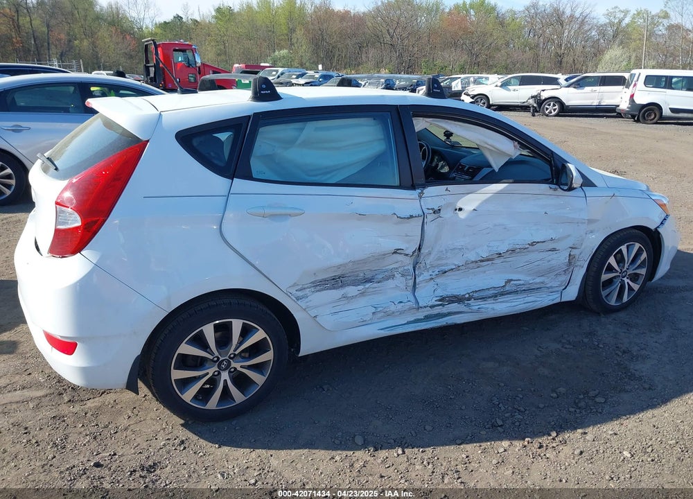 2017 HYUNDAI ACCENT VIN: KMHCU5AE4HU336243