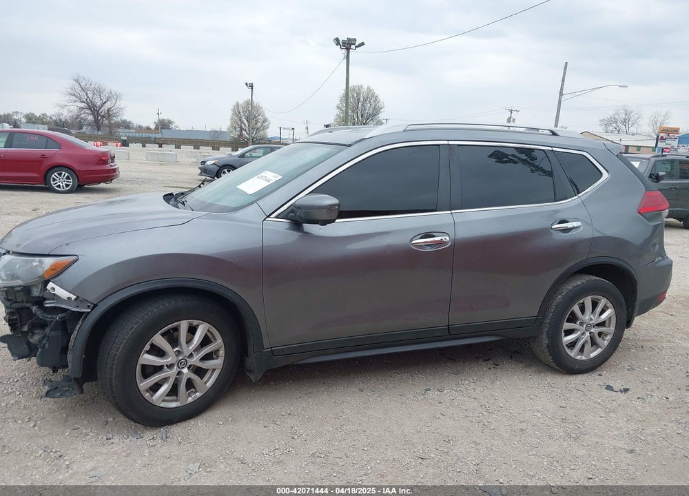 2017 NISSAN ROGUE VIN: 5N1AT2MV9HC887987