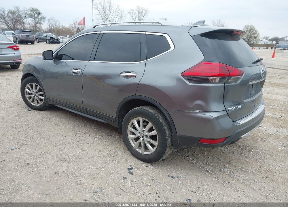 2017 NISSAN ROGUE VIN: 5N1AT2MV9HC887987
