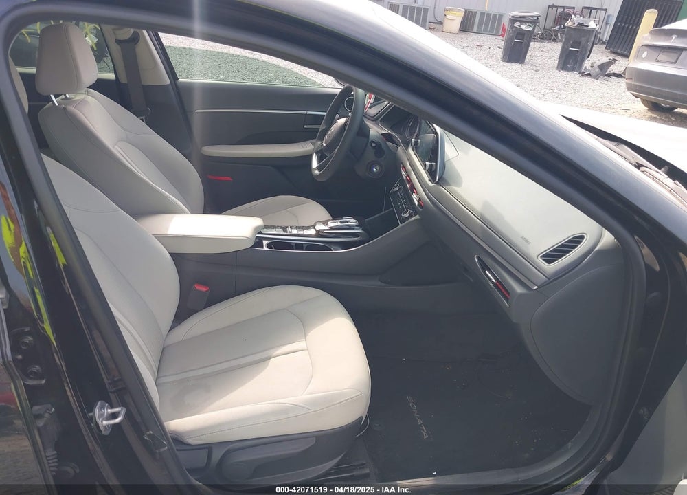 2023 HYUNDAI SONATA VIN: KMHL24JAXPA342447
