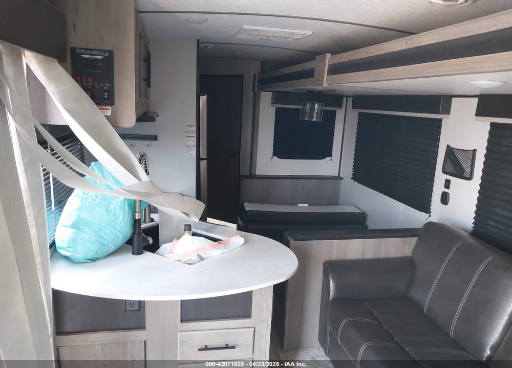 2021 SPRINGDALE TRAVEL TRAILER VIN: 4YDT38F21M3105448