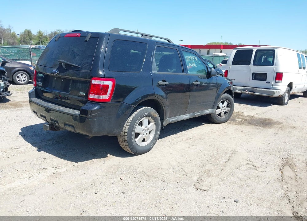 2011 FORD ESCAPE XLT VIN: 1FMCU9DG8BKA57174