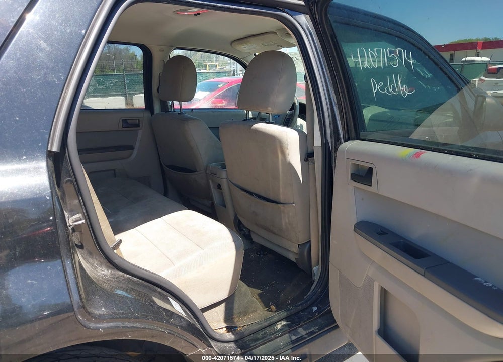 2011 FORD ESCAPE XLT VIN: 1FMCU9DG8BKA57174